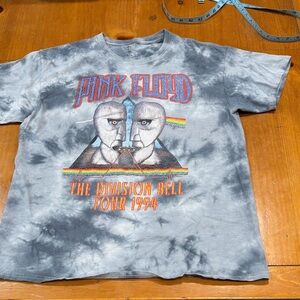 Pink Floyd  Division Bell Tour 1994 Size Large 
Release 2020